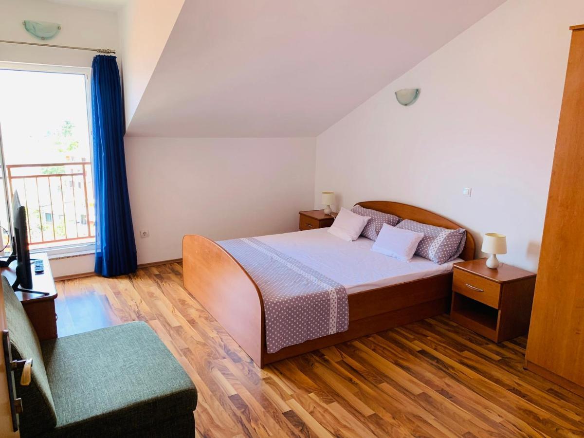 Apartman Senka Podgora Exterior foto
